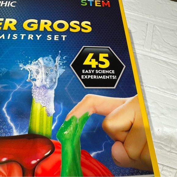New National Geographic Super Gross Chemistry Set, STEM - Picture 4 of 11